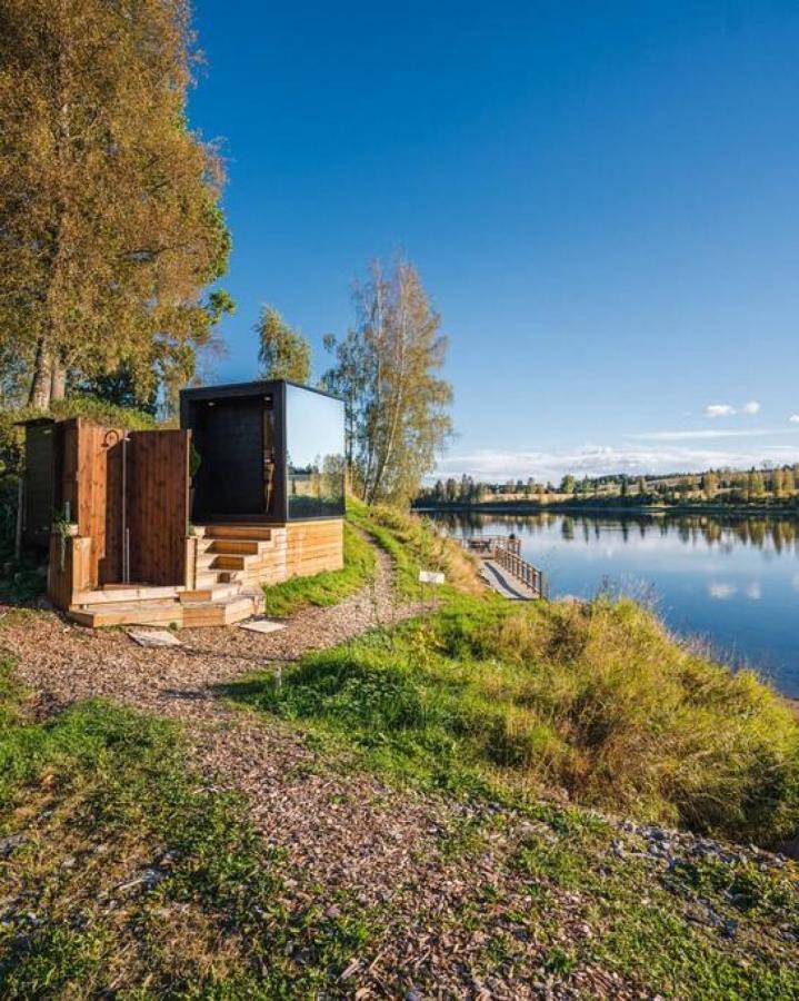 Koti - Wonderinn Riverside Arnes  Luaran gambar