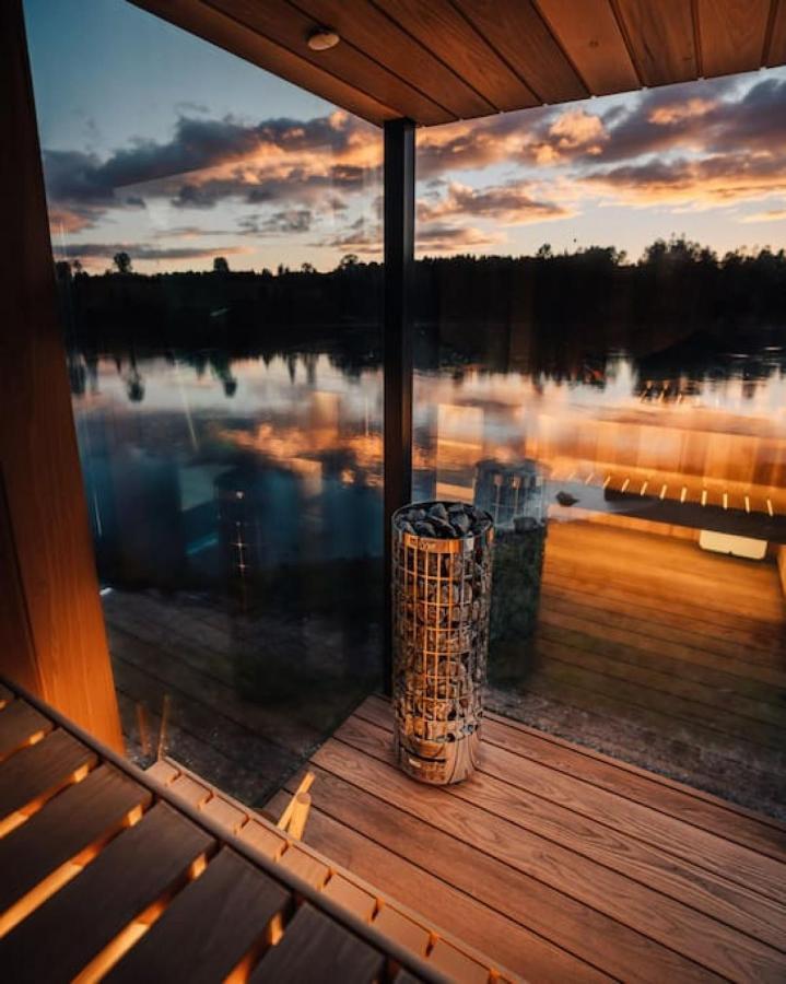 Koti - Wonderinn Riverside Arnes  Luaran gambar